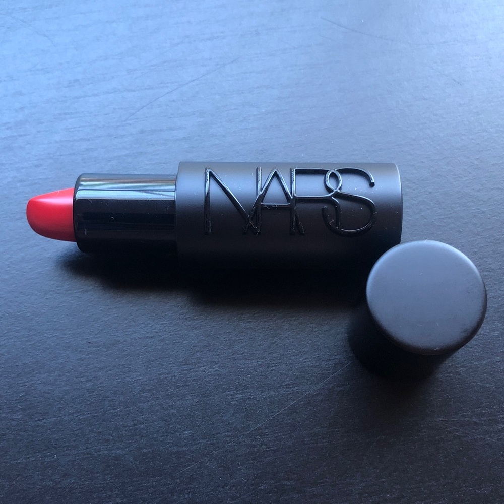 NARS Bold Scarlet Lipstick in the colour Incendiary 862 New